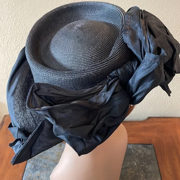 Vintage suffragette style hat (1915) black woven hat with black statement bow - Picture 8 of 11